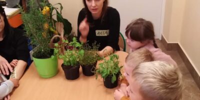 Warsztaty w ramach projektu „Ogród Permakulturowy – zrównoważone ogrodnictwo drogą do zmian”