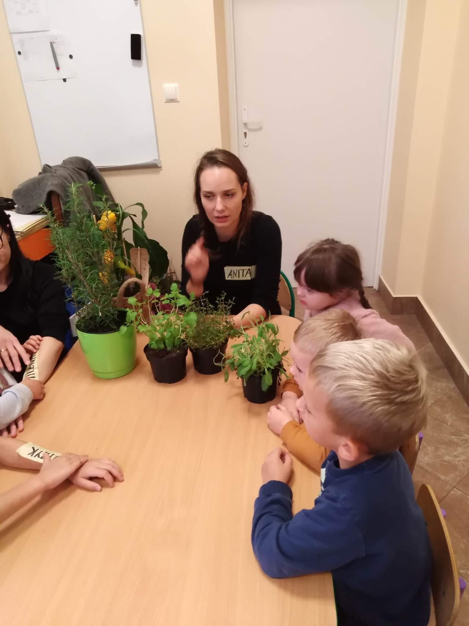 Warsztaty w ramach projektu „Ogród Permakulturowy – zrównoważone ogrodnictwo drogą do zmian”