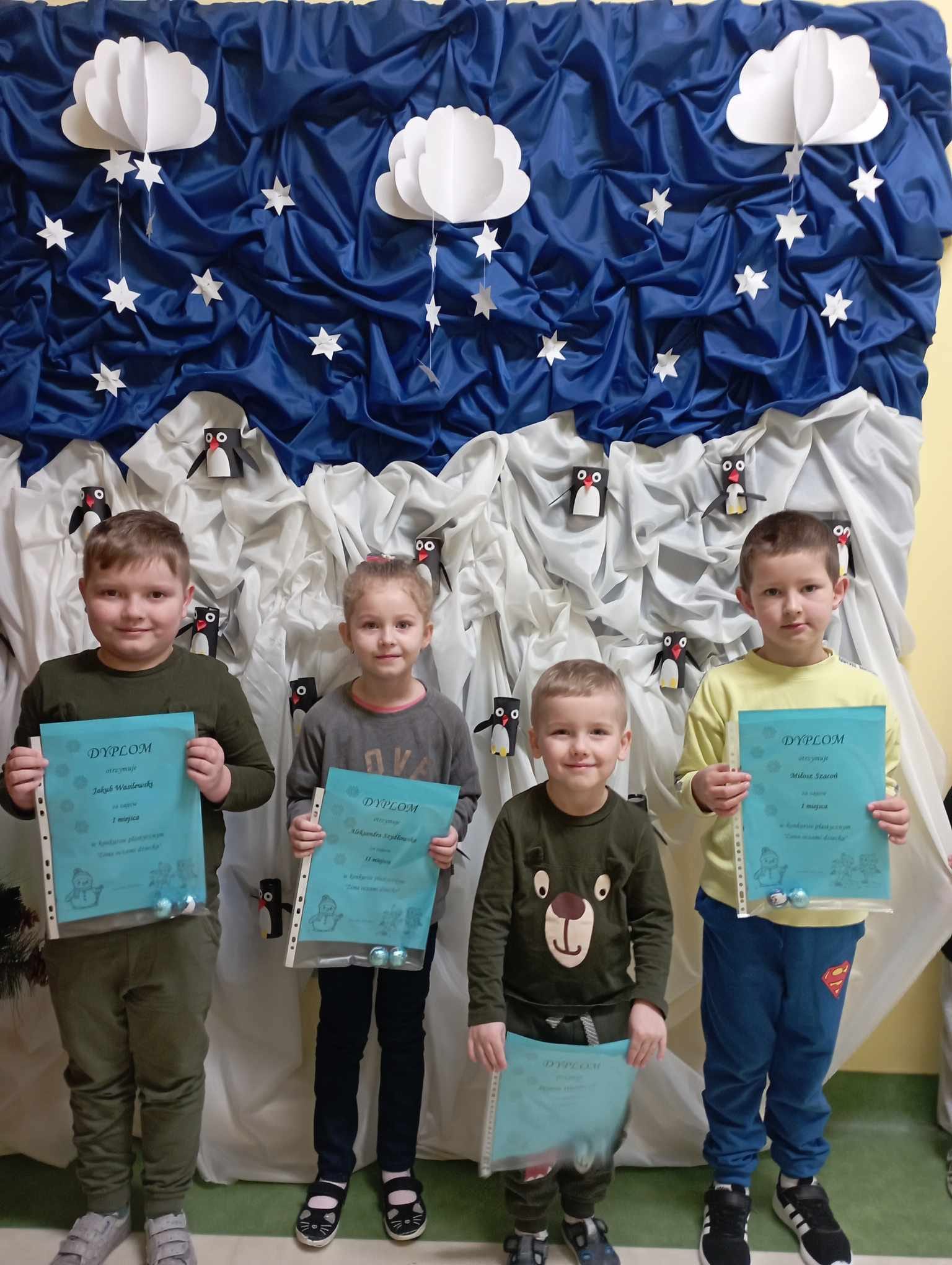 Przedszkolny konkurs plastyczny „Zima oczami dziecka”